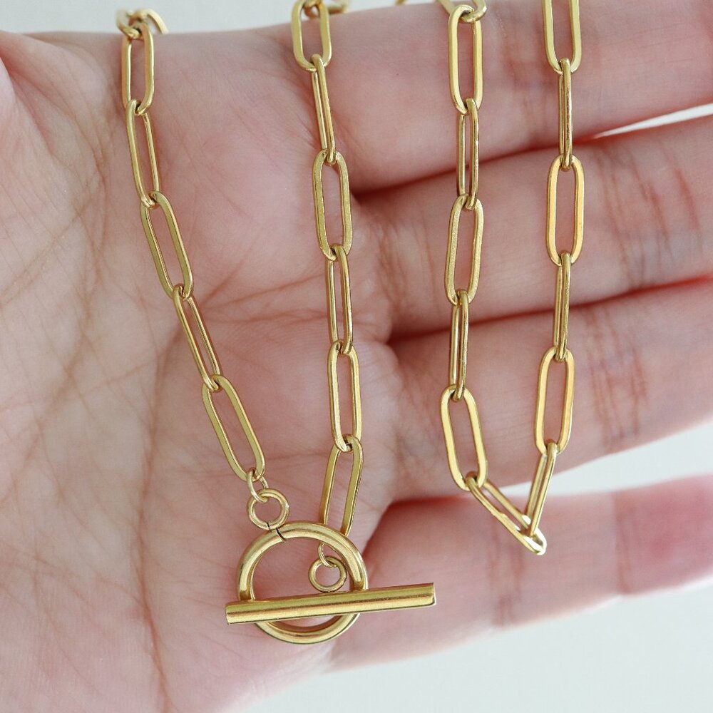 Paperclip Chain Toggle Closure Necklace 18k Gold … - image 1